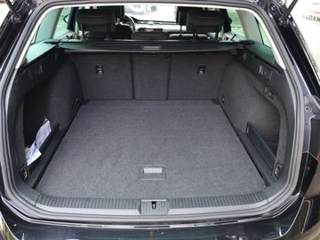 Volkswagen Passat Variant - 12