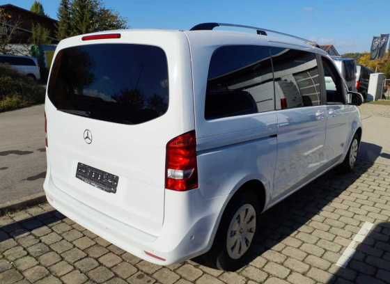 Fahrzeugabbildung Mercedes-Benz V 220 d Rise kompakt Nav SHZ 2,5t AHK RFK Tempom