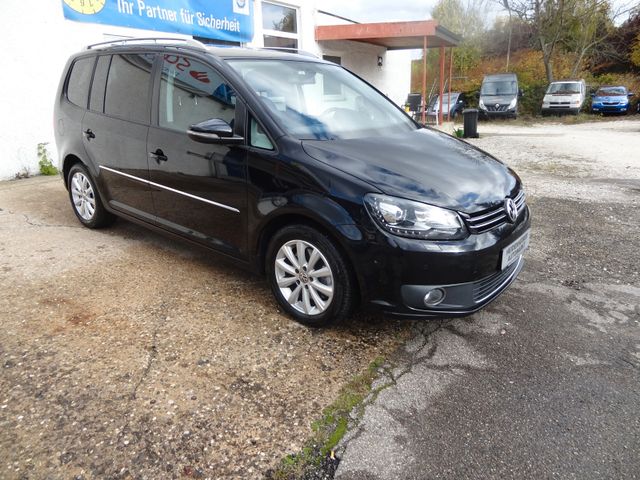 Fahrzeugabbildung Volkswagen Touran Highline/7-Sitz/Xenon/AHK/StH/Pano/