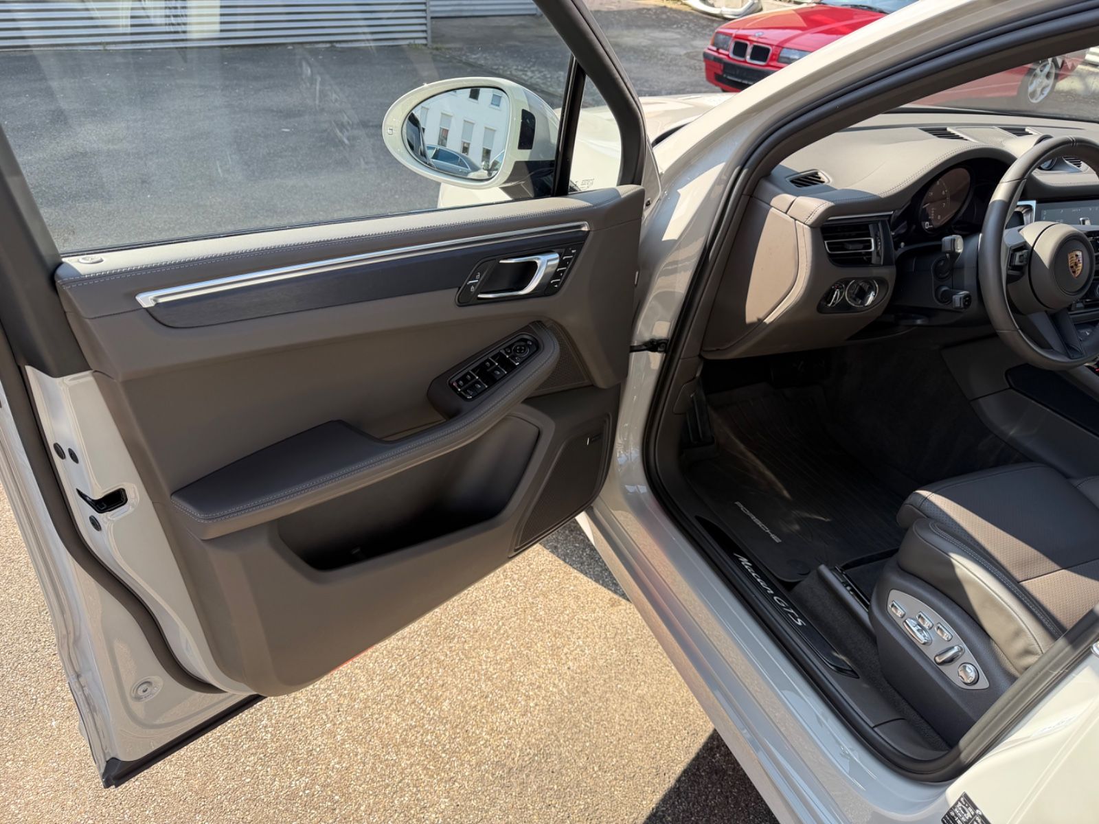 Porsche Macan GTS Leder 21" Pano Chrono STHZ foto 15