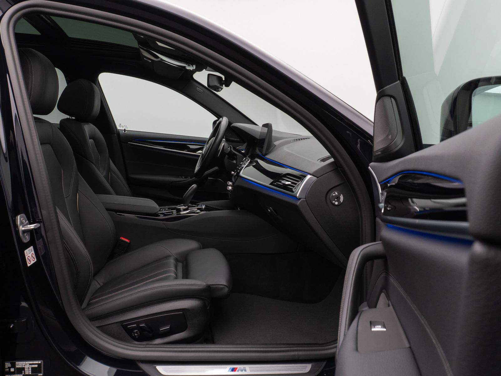 Fahrzeugabbildung BMW 540d xD M Sport Panoram Kamera Laser HUD DAB H/K