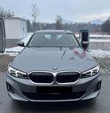 BMW 318i Automatik - Premium Select. - 17.000km