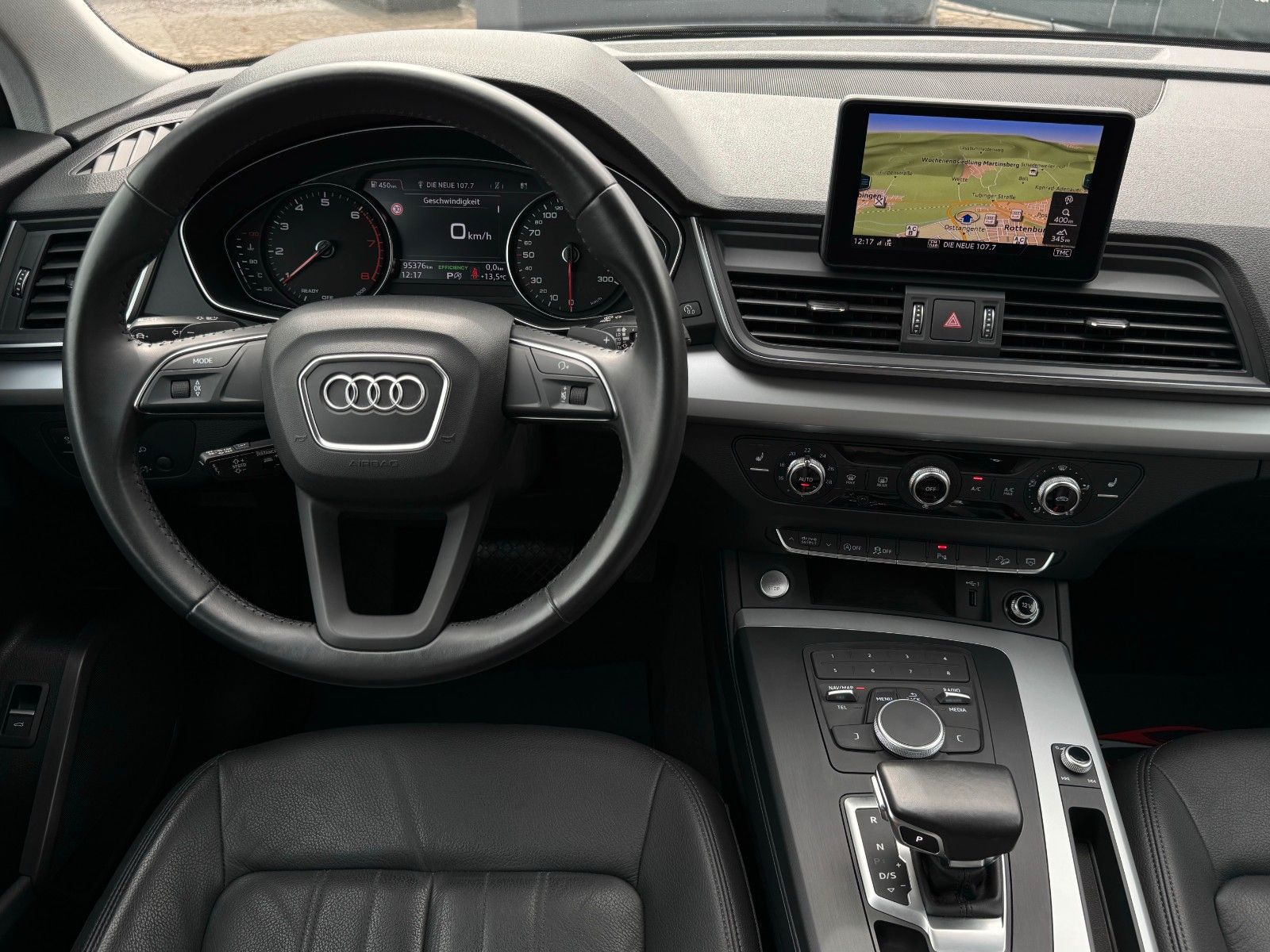 Fahrzeugabbildung Audi Q5 2.0 TFSI quattro basis Leder Kamera SHZ ACC