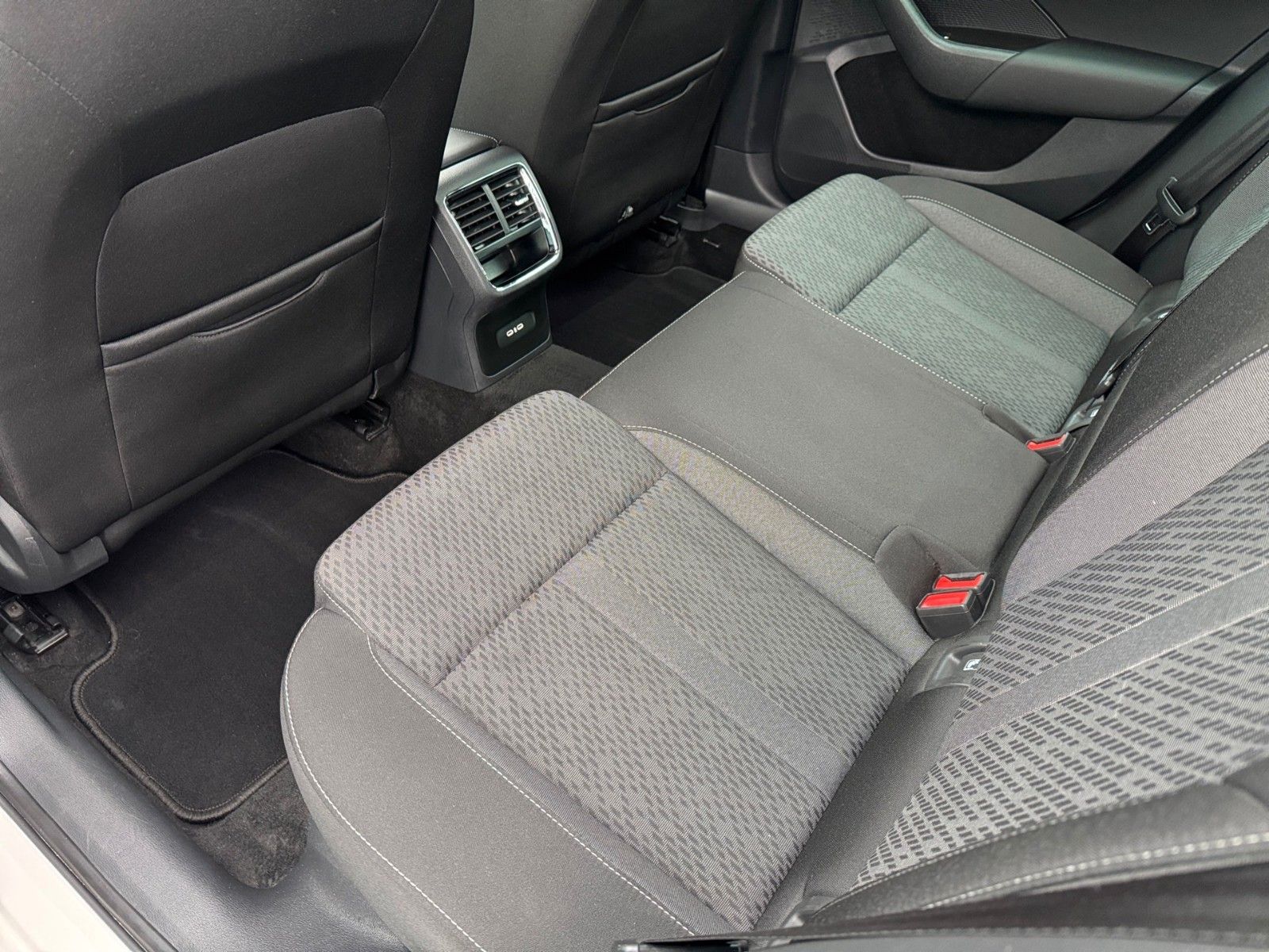 Fahrzeugabbildung SKODA Octavia Combi Style 2.0 TDI