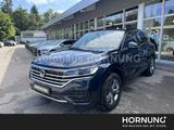 Volkswagen Touareg 3.0 V6TDI R-Line/KomfortP/Pano/NP101000€ - Volkswagen: V10 TDI