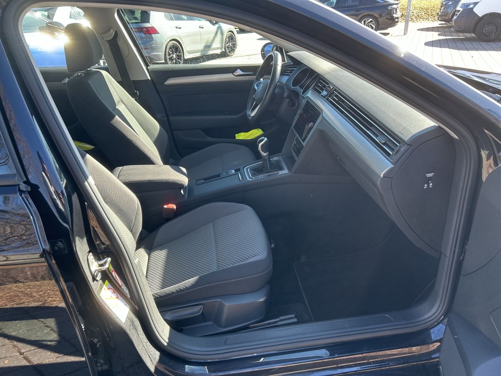 Passat Variant 1.5 TSI Conceptline, Navi, RearVi