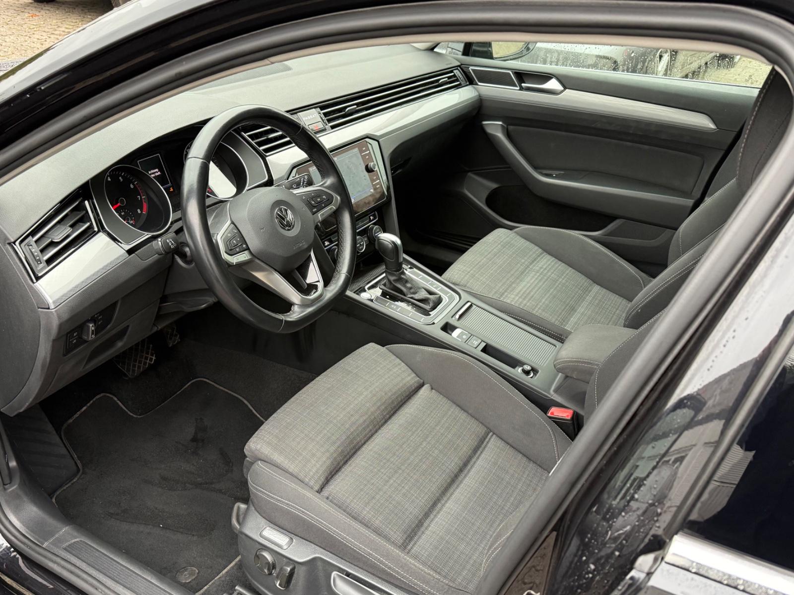 Volkswagen Passat Variant Business 1.5 TSI Automatik AHK