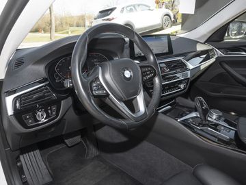 BMW 5er Touring Sport-Line Business-Innovationspake