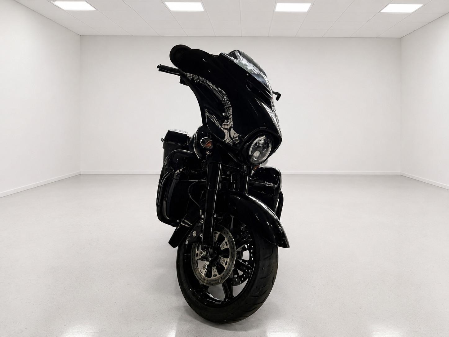 Harley-Davidson Street Glide 114