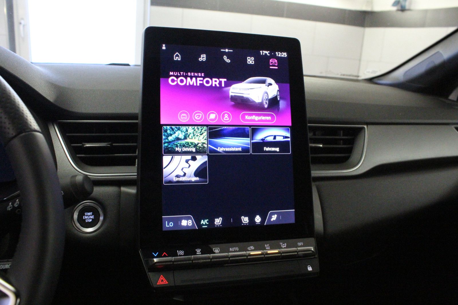 Fahrzeugabbildung Renault Captur Mild Hybrid 160 EDC Techno *Ganzjahresrei