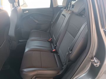 Ford Kuga - 11