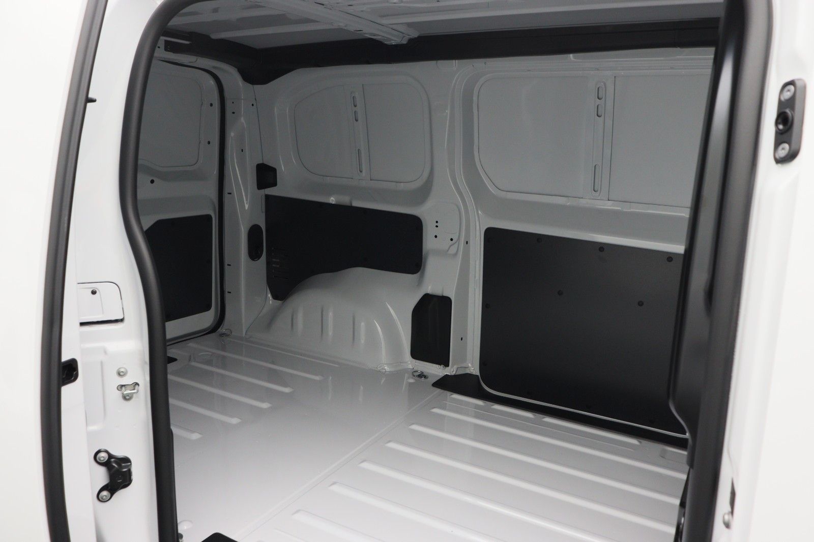 Fahrzeugabbildung Fiat Scudo Kastenwagen SX L2 2.0 145 MT6