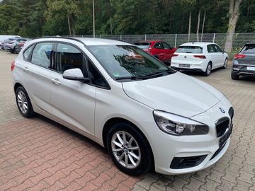 BMW 218 - 9