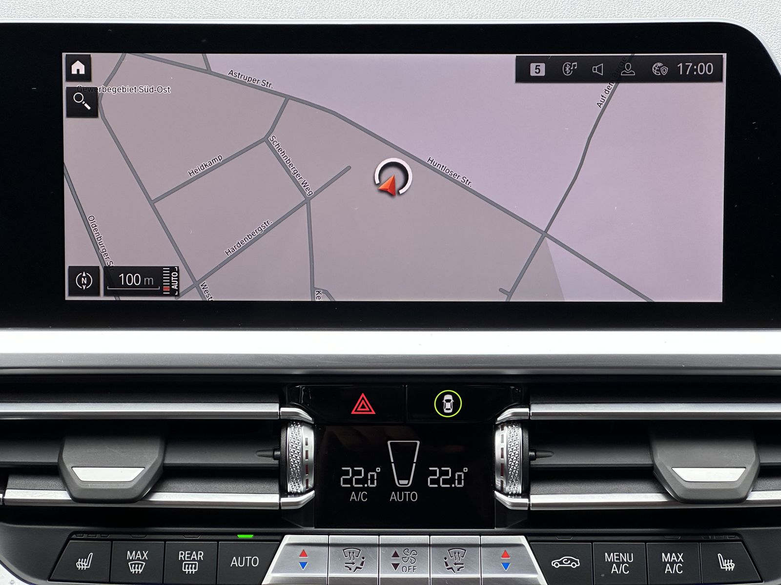 Fahrzeugabbildung BMW 320d Touring Sport-Line NAV+LED+KAMERA+17ZO+1HD
