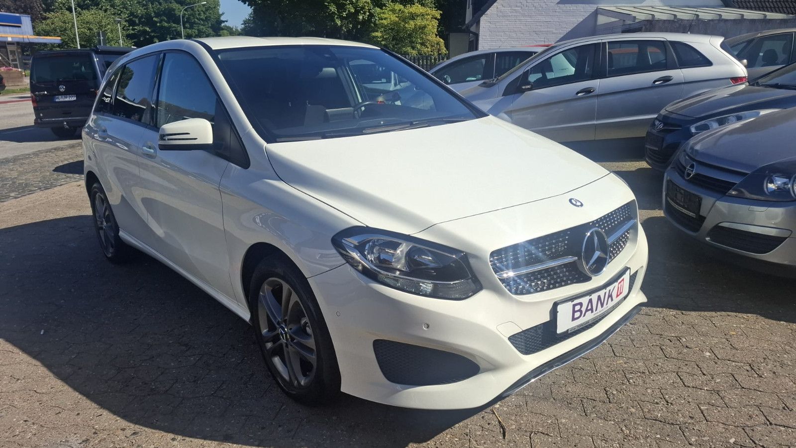 MERCEDES-BENZ B 220 CDI SHZ/BT/8-fach-Ber./PDC/Standheizung