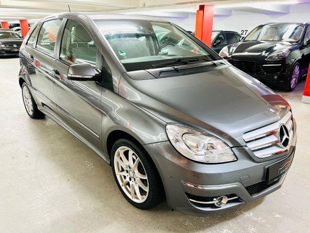 Mercedes-Benz B 180 Autotronic Sport-Paket Parkassistent|Navi