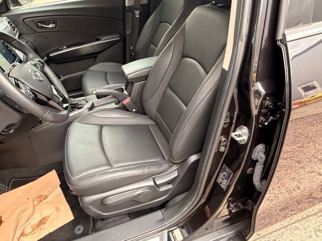 Fahrzeugabbildung Ssangyong Tivoli 1.5 Blackline Automatic Leder+Alu+Allw.