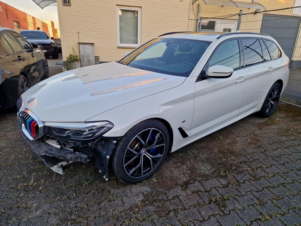 BMW 530d Touring  M Paket LEDER Panorama Kamera