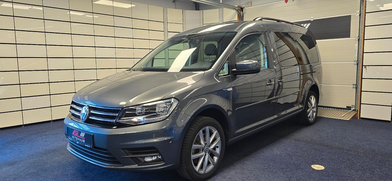 VW Caddy Maxi Comfortline 7 Sitzer/Navi/SHZ/PDC/AHK