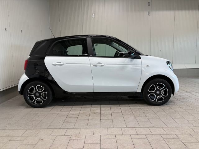 forfour prime 1.0 DCT DAB+ RFK TEMPOMAT