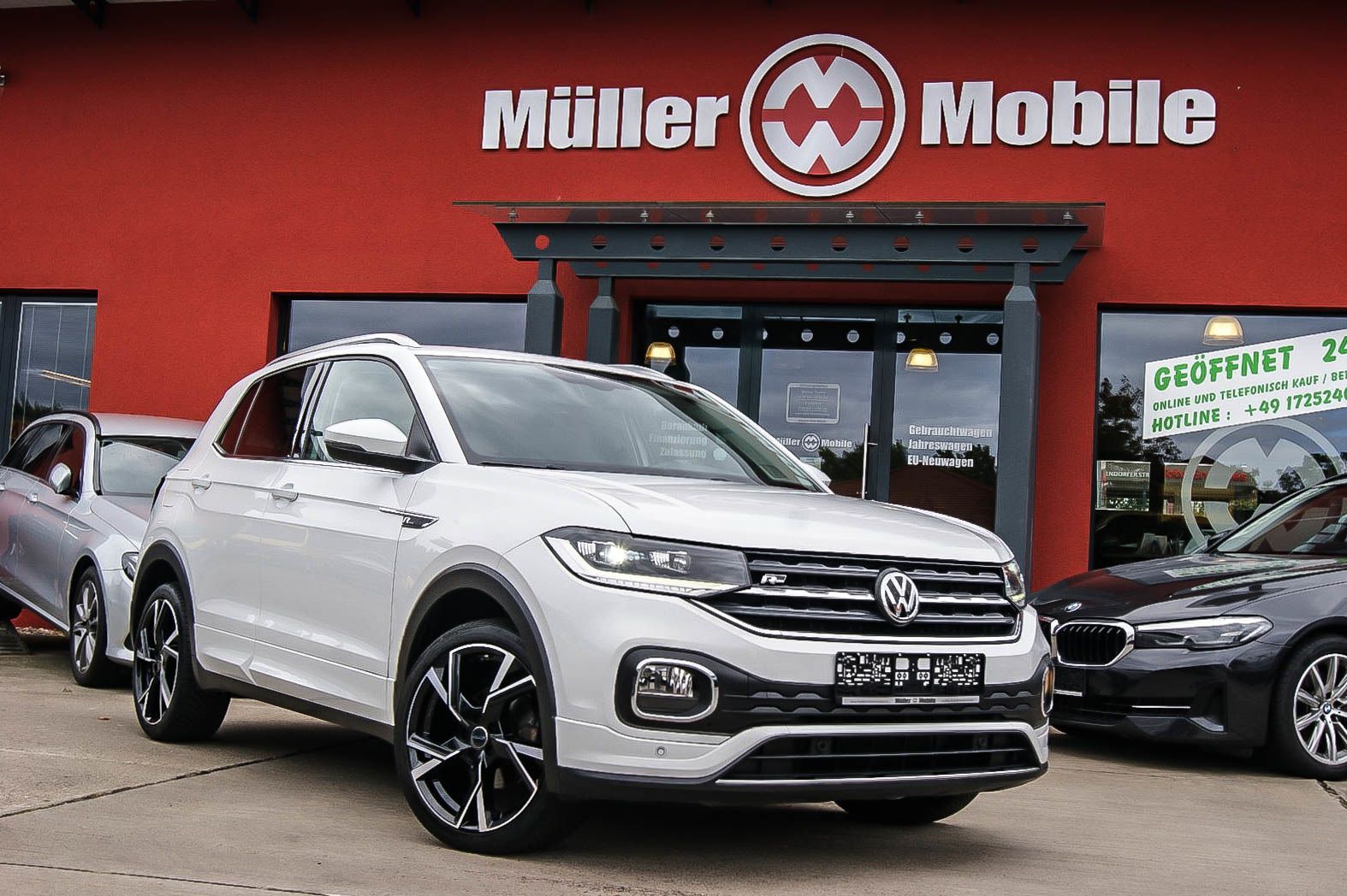 Fahrzeugabbildung Volkswagen T-Cross 10 Style DSG R-LINE VIRTUAL NAVI ACC 18'