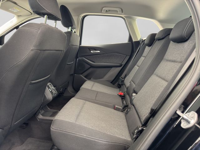 Fahrzeugabbildung BMW 218i Active Tourer Autom+Adaptive LED+Cam+Navi