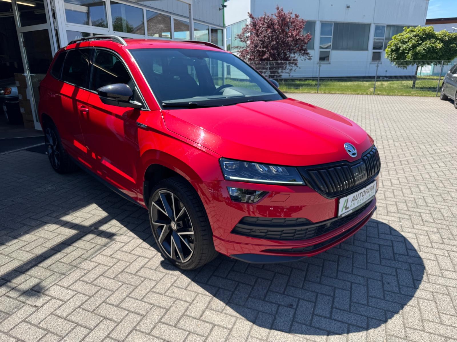 Skoda Karoq 1.5 TSI DSG Sportline LED SHZ Kamera  19"