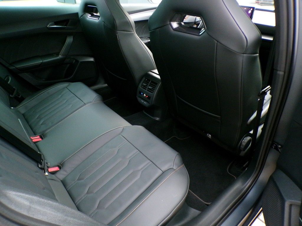 Fahrzeugabbildung CUPRA Formentor VZ 2.0 TSI 4Drive DSG