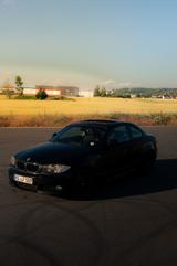 BMW 1er Coupé E82 120i - BMW 120 aus 2011: 120i