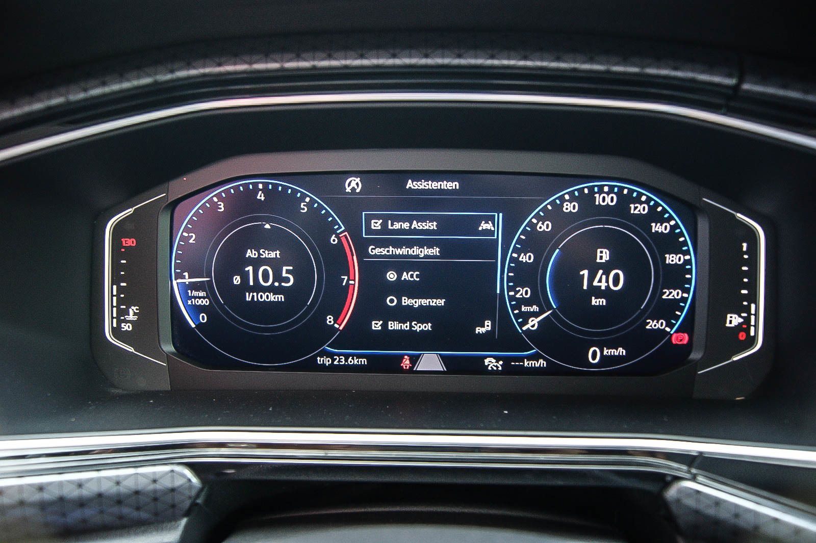 Fahrzeugabbildung Volkswagen T-Cross HIGHLINE 10TSI NAVI LED VIRTUAL CD 1HAND