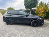 Volkswagen Tiguan Allspace 2.0 TDI SCR DSG 4MOTION R-Li...