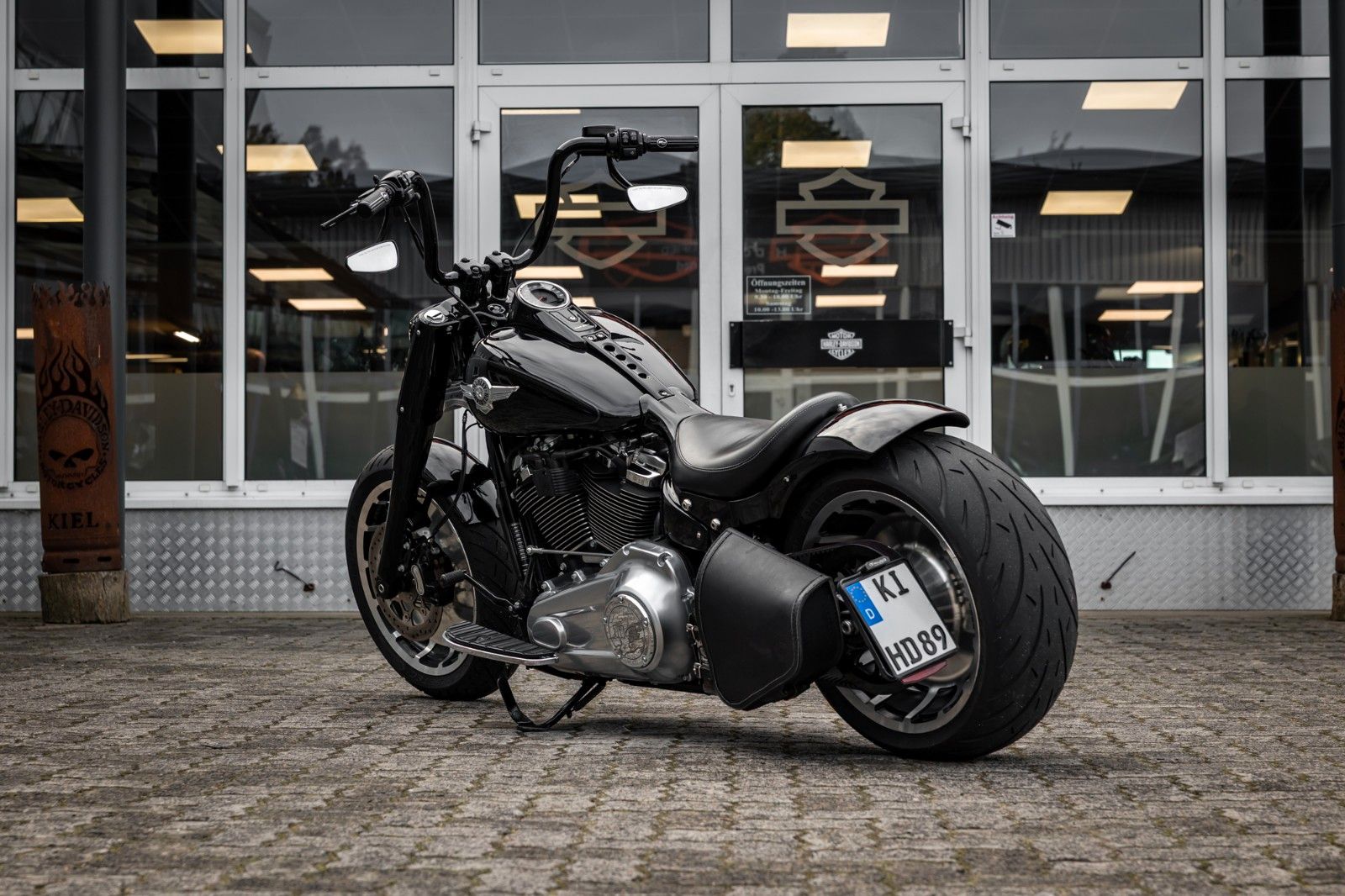 Fahrzeugabbildung Harley-Davidson FLFBS FAT BOY SOFTAIL 114 -JEKILL&HYDE-
