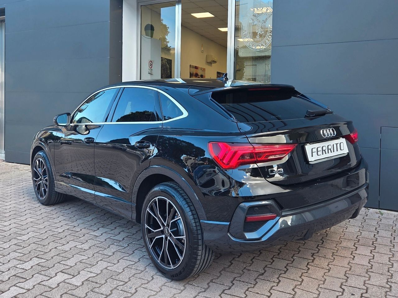 Audi Q3 SPB 35 TDI S tronic imagem 2