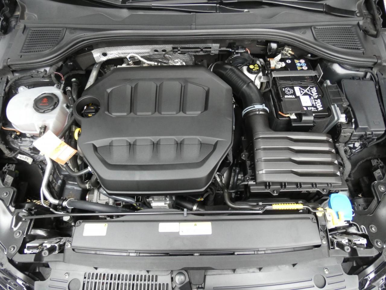 Volkswagen Golf VIII 2.0 TSI DSG GTI LED Navi AHK Pano SHZ, миниатюра 13