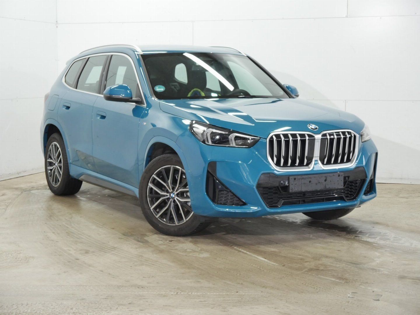 Fahrzeugabbildung BMW X1 xDrive20d M Sportpaket 18" LMR Sportsitze