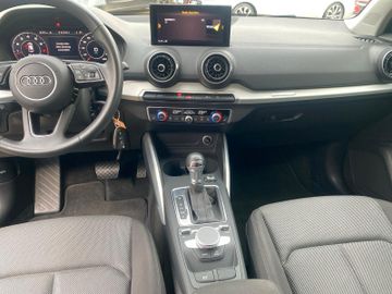 Bild 15 Audi Q2 35 TFSI sport*ALLW*NAV*SHZ*LED*