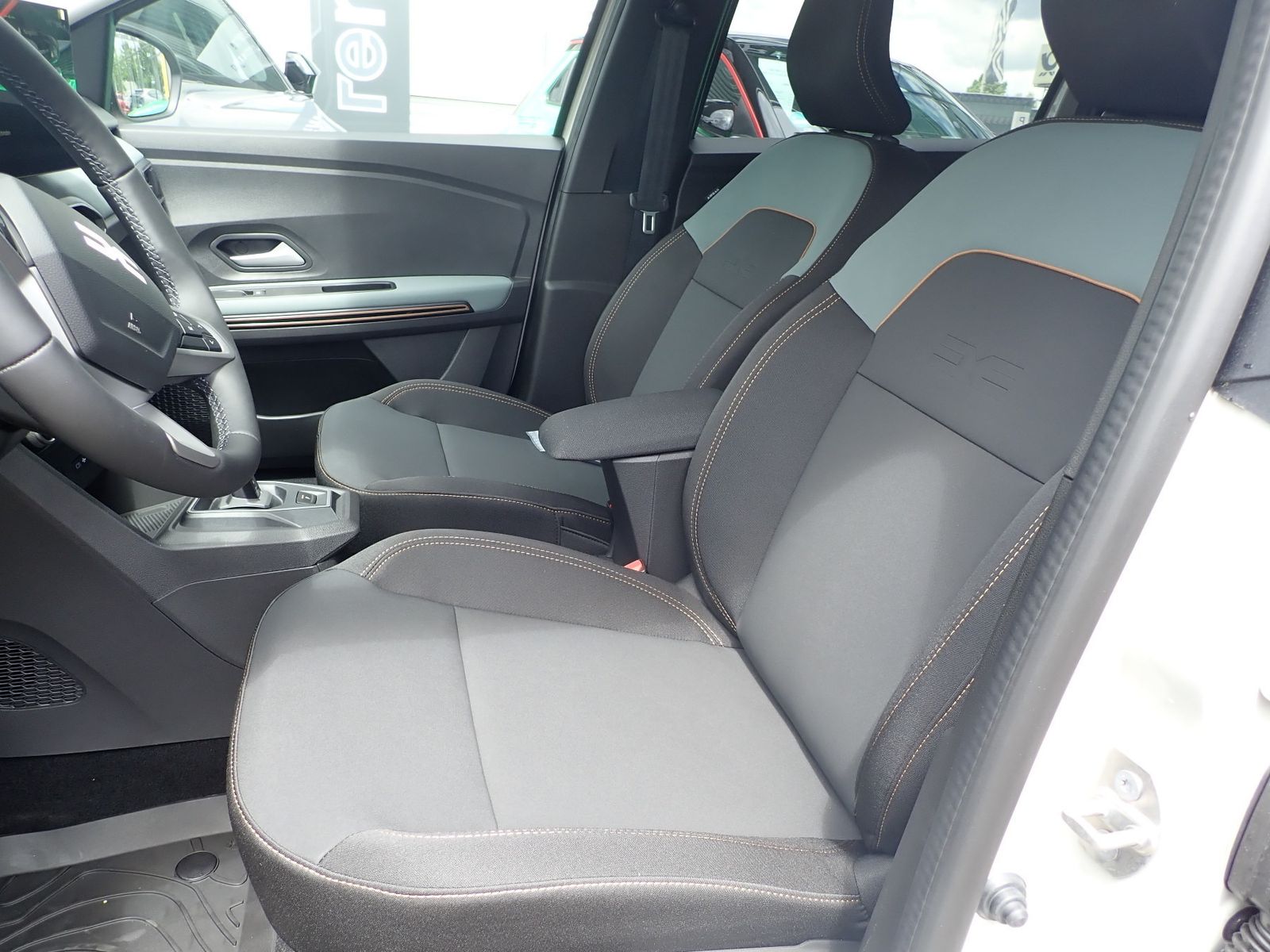 Fahrzeugabbildung Dacia Jogger Extreme Eco-G 120 auto