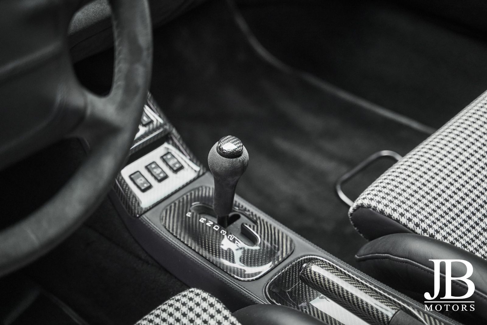 Fahrzeugabbildung Porsche 993 Carrera RS Optik Neuaufbau Recaro Carbon
