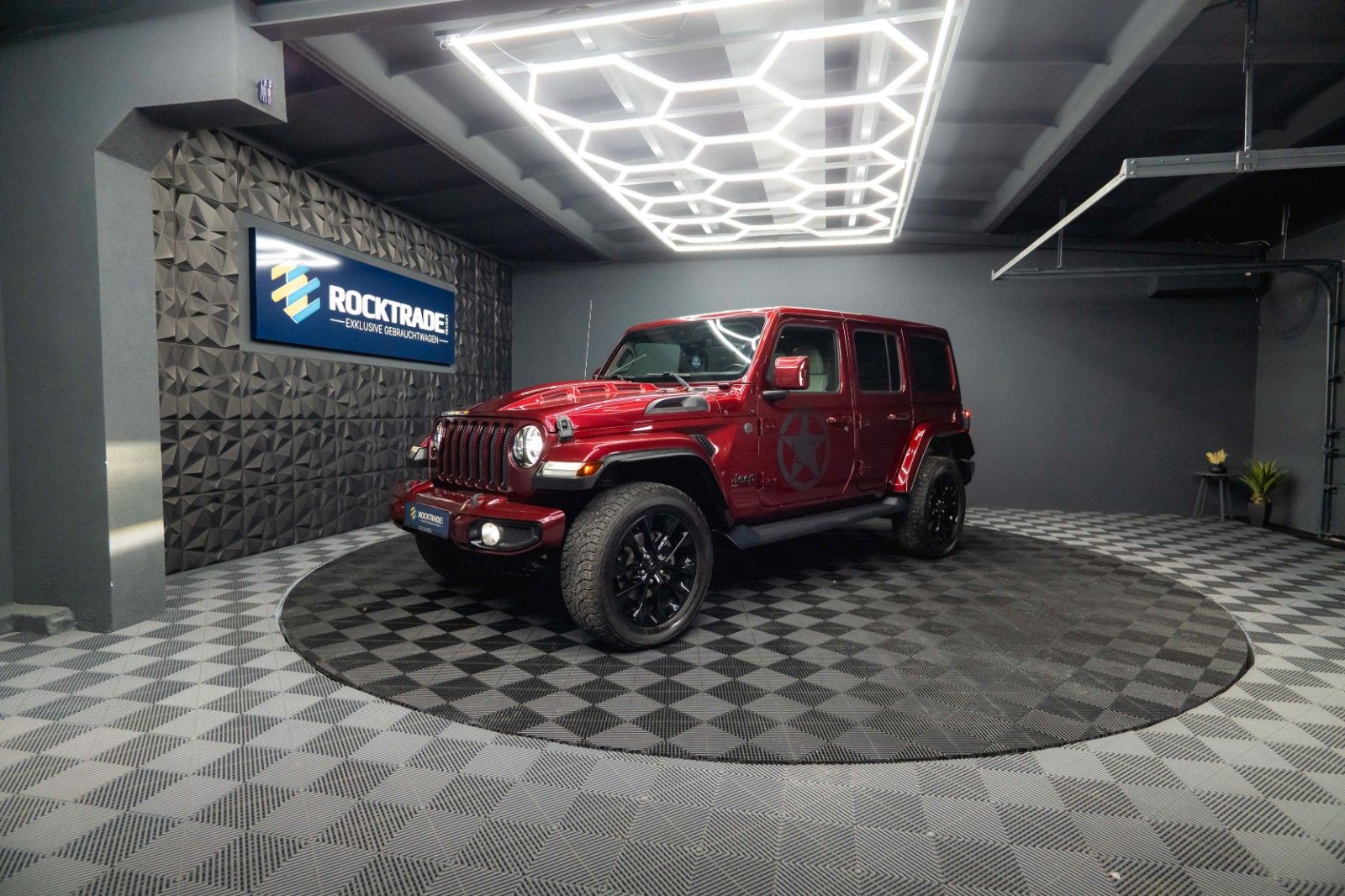 Fahrzeugabbildung Jeep Wrangler 3.0L EcoDiesel Unlimited Sahara 4x4 ACC