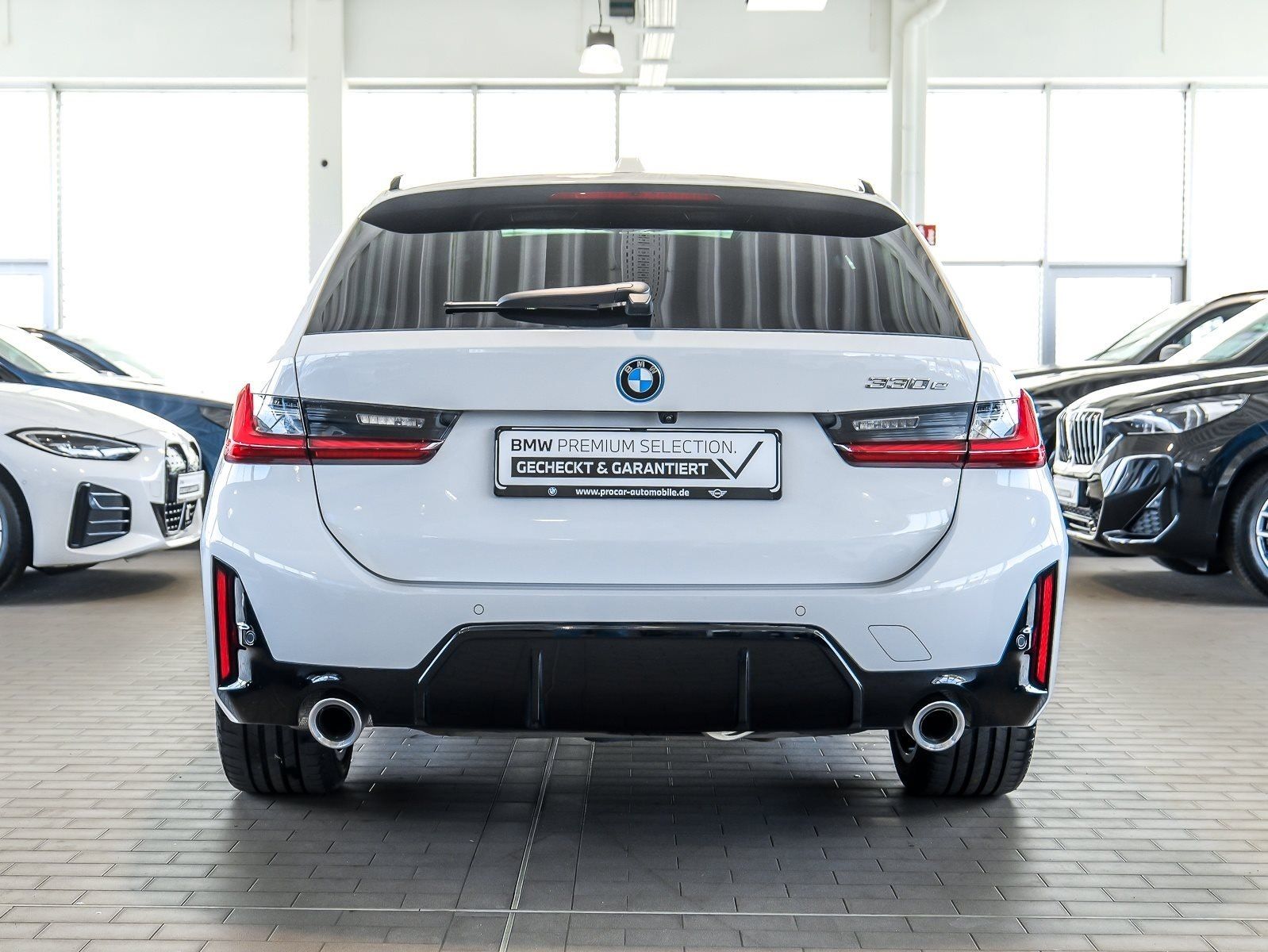 BMW 330 - Bild 12