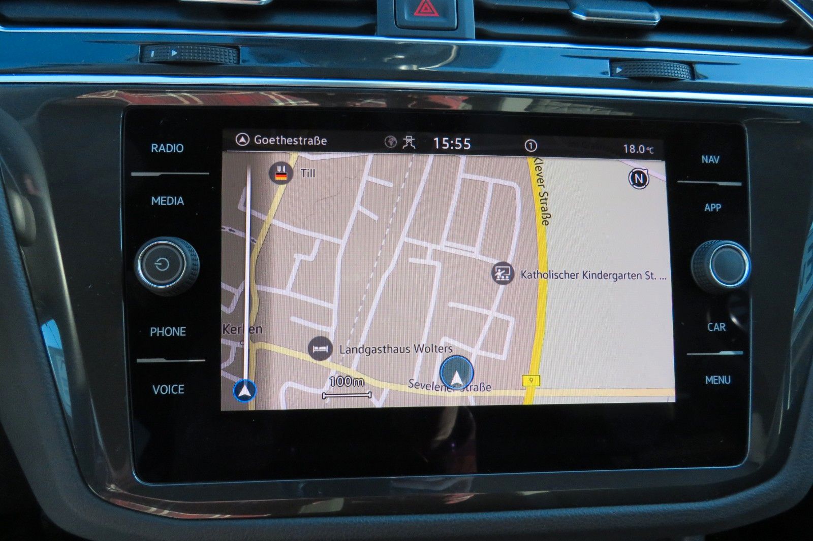 Fahrzeugabbildung Volkswagen Tiguan Life TDI DSG AHK NAVI KAMERA LED ACC GJ