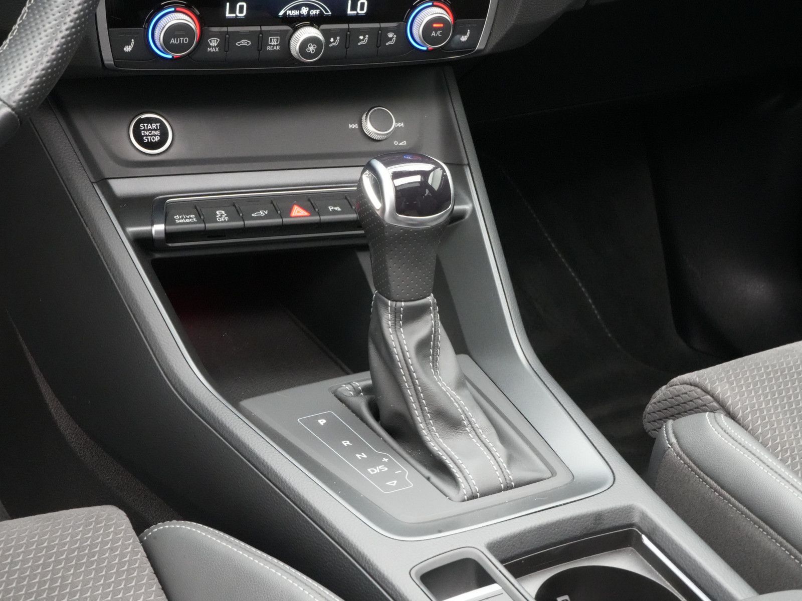Audi Q3 Sportback 45 e S line ACC AHK NAVI SONOS 360° foto 16
