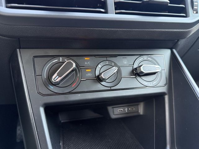 Polo VI Basis 1.0 DAB PDCv+h Bluetooth