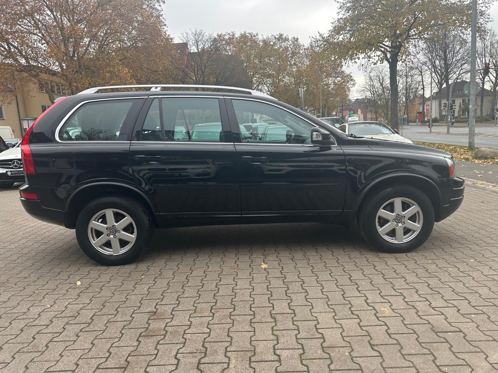 VOLVO XC90 D4 2.4 163ch KINETIC - 7 PLACES - BVA - CUIR - SIÈGES CHAUFFANTS - 1 PROPRIÉTAIRE