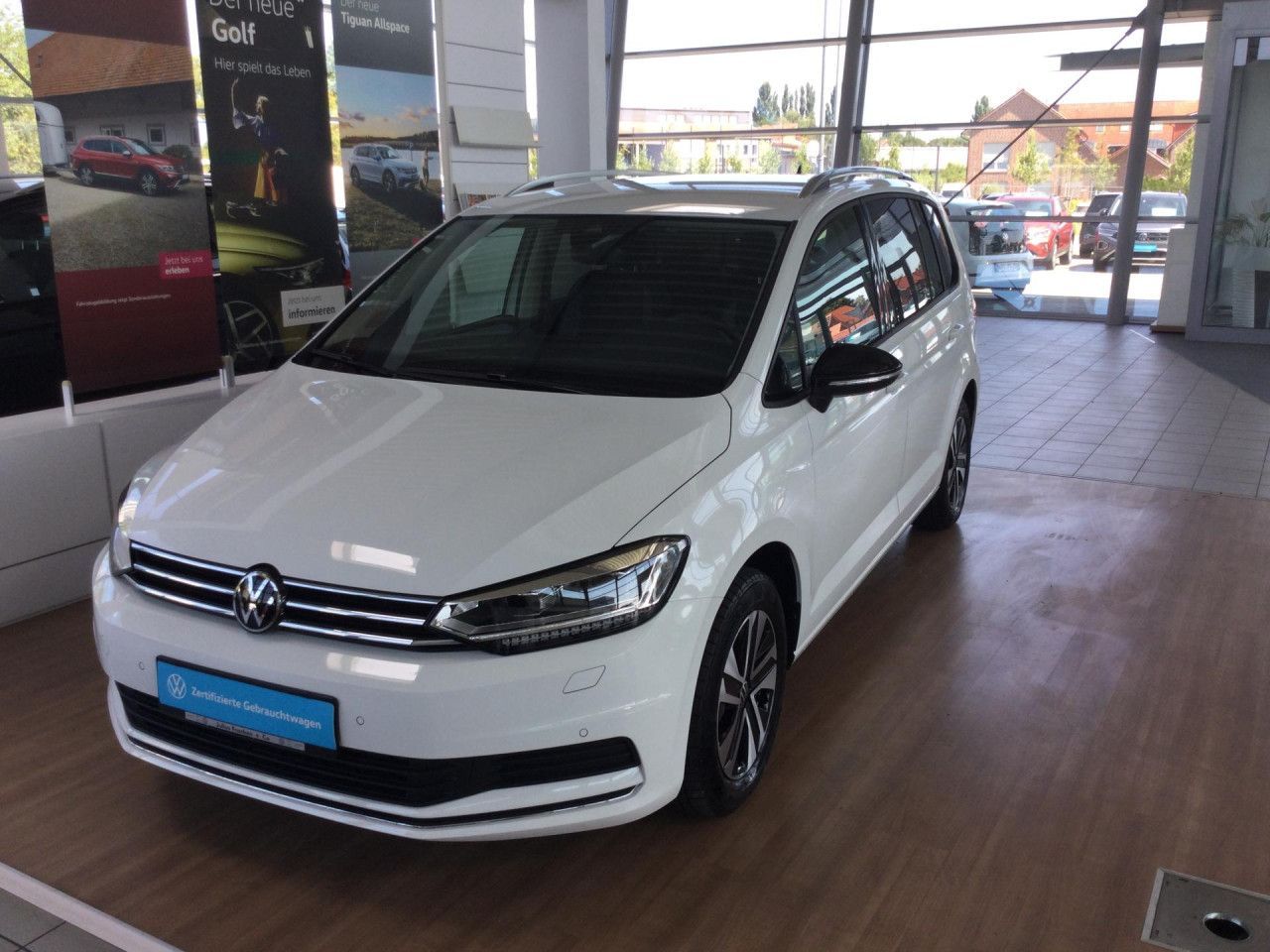 Volkswagen Touran ENERGY 1.5 TSI KAMERA NAVI LED AMBI LM foto 4