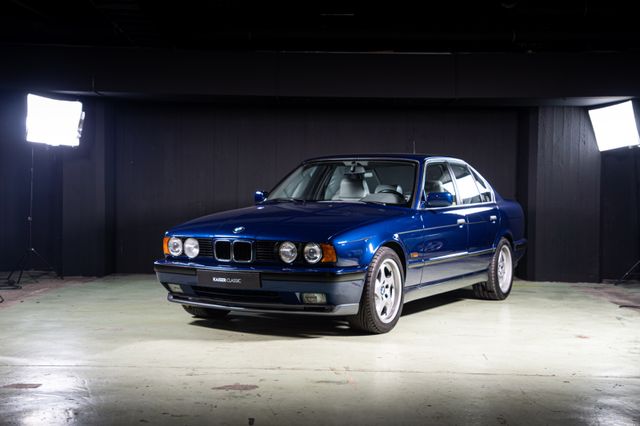 BMW M5 E34