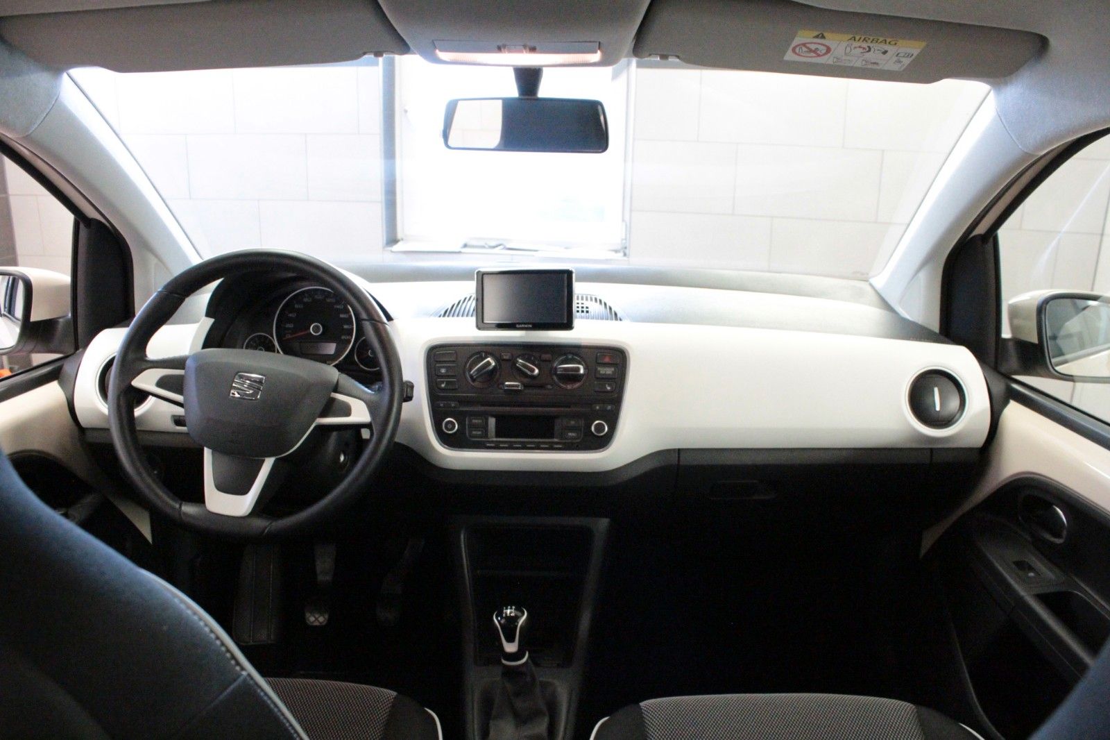 Fahrzeugabbildung SEAT Mii 1.0 Chic   5 türig  *Sitzheizung