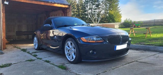 BMW Z4 2.5i E85 M54 Toledo Blau Cabrio Roa...