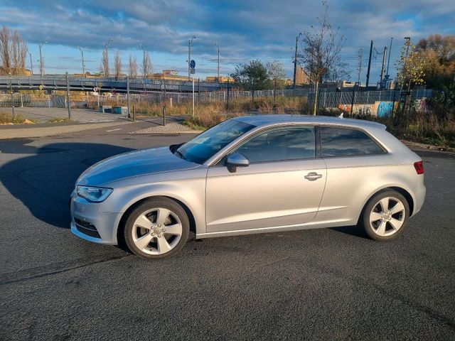 Audi A3 1,6 TDI 110 PS S Tronic 18 Monate ...