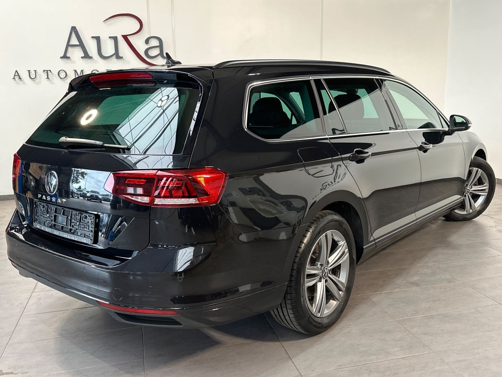 Fahrzeugabbildung Volkswagen Passat Variant Business NAV+LED+ACC+AHK+KAM+17ZO